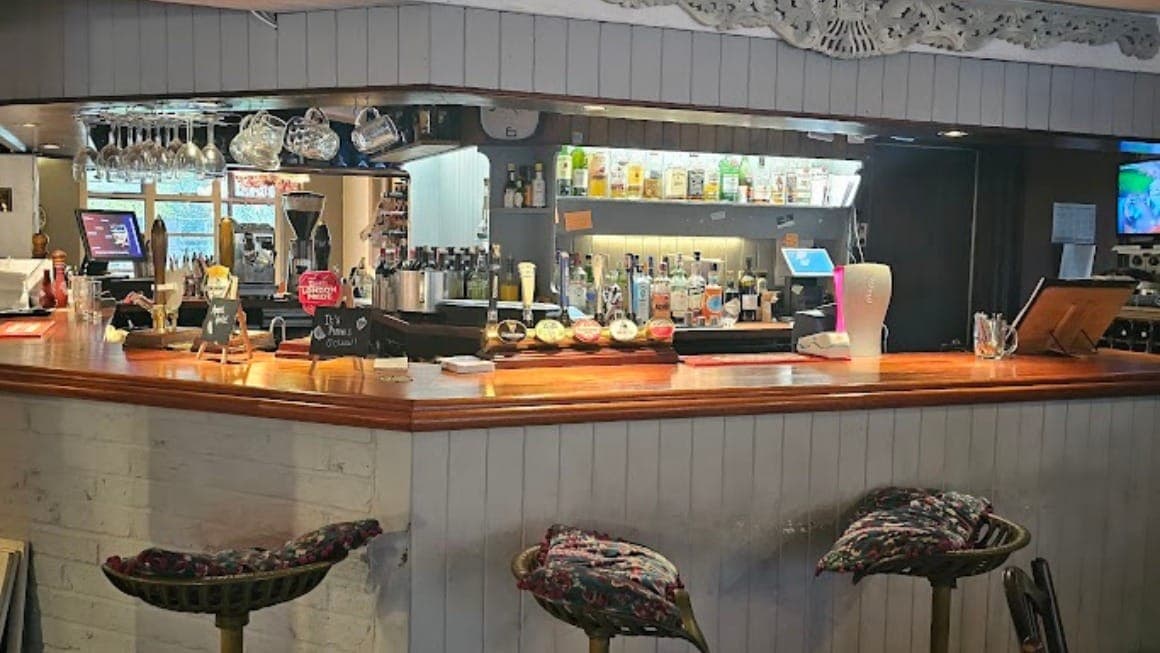 The Royal Oak Ruscombe restaurant